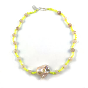 Playful Pearl 18"